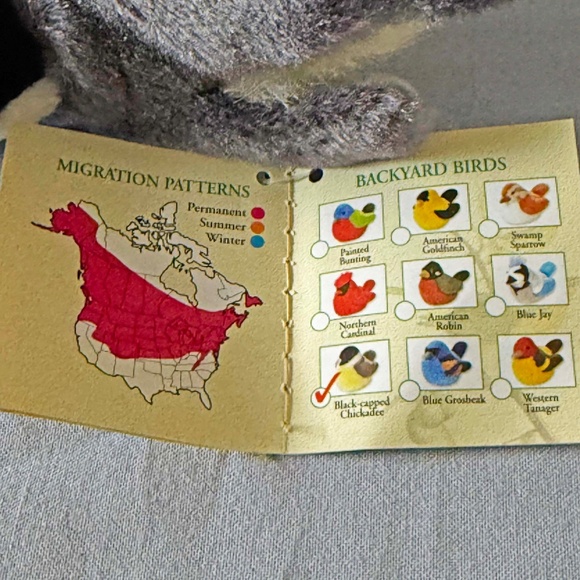 SINGING BIRD, PLAYS REAL BIRD CALLS, BLACK-CAPPED CHICKADEE, 6 L x 4 ½ W x 4 ¾ H - Picture 9 of 13